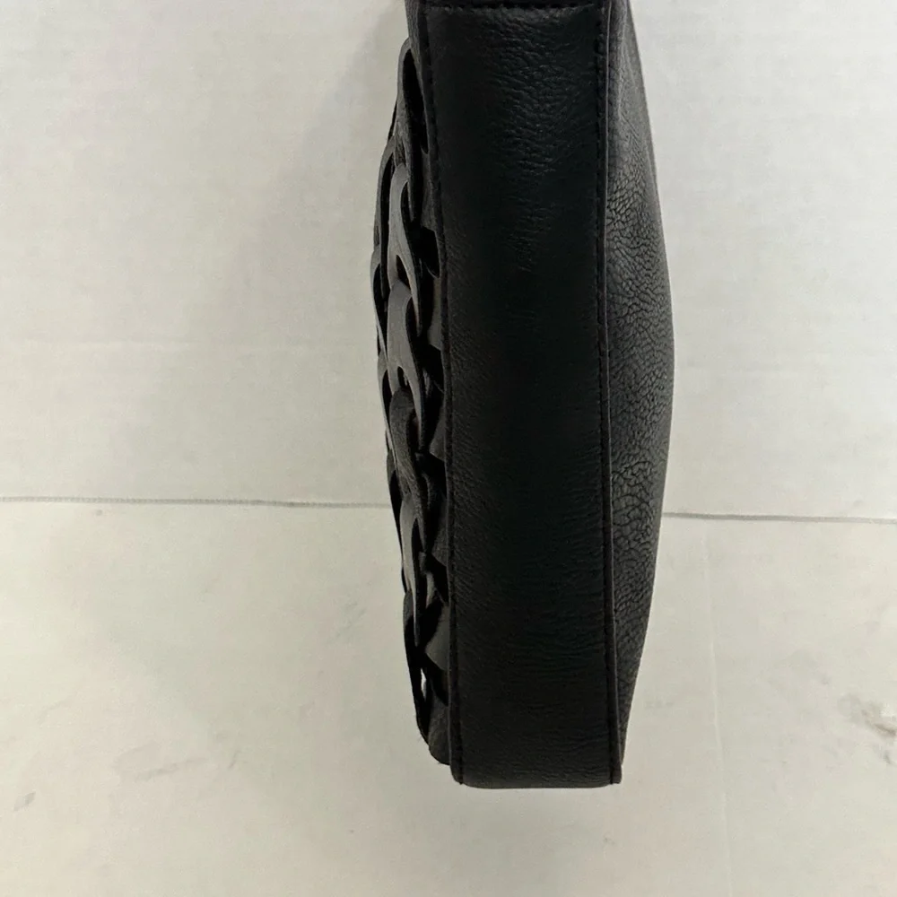 universal thread Sleek Black Leather like woven Crossbody Bag w/zipper